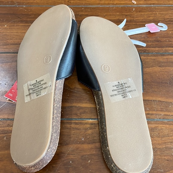 Mossimo black slides (sz 9) - Picture 5 of 6
